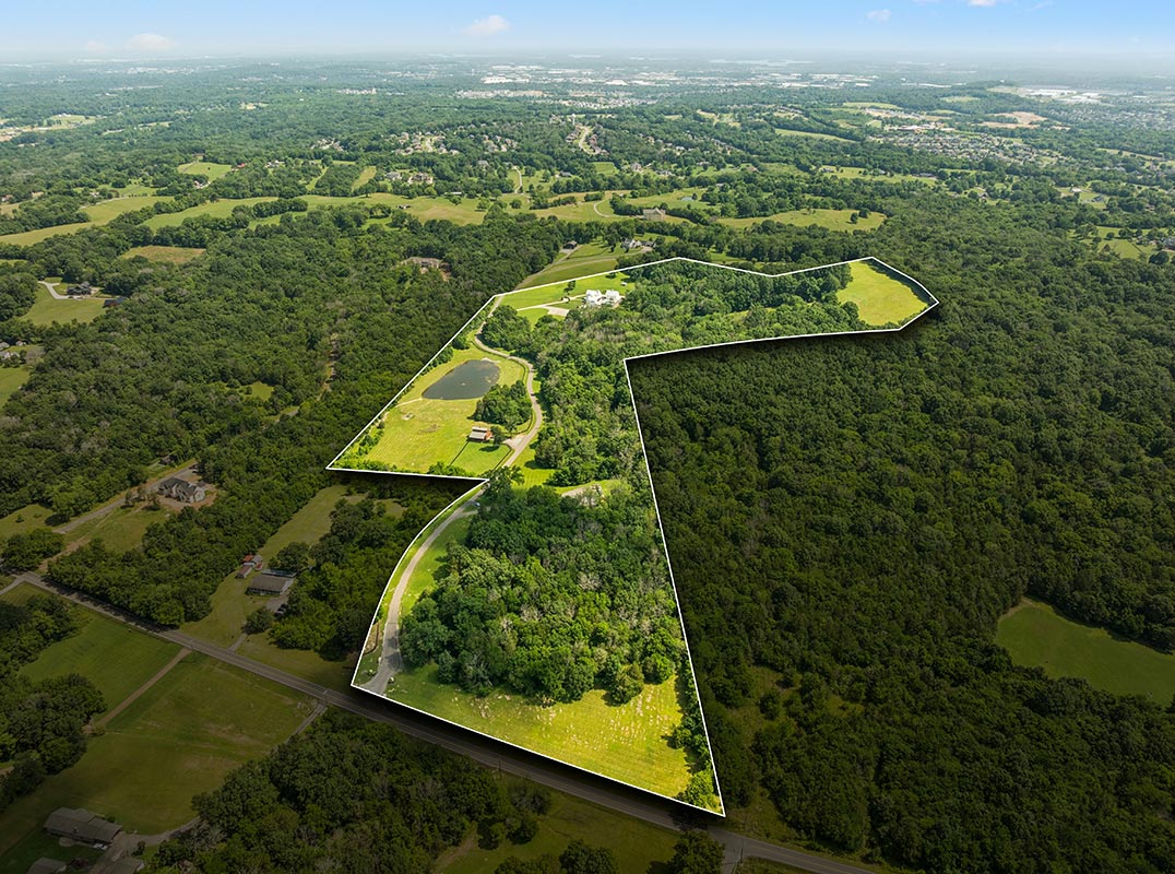 Custom Modern Farmhouse Estate on 44.85 Acres