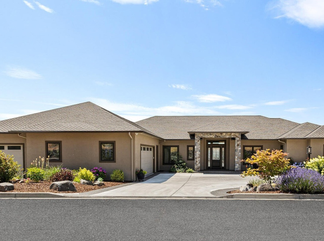 Extraordinary West Yakima Home