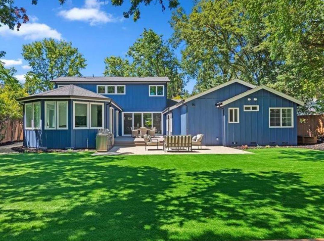 Fabulous Upscale Renovation And Addition! 