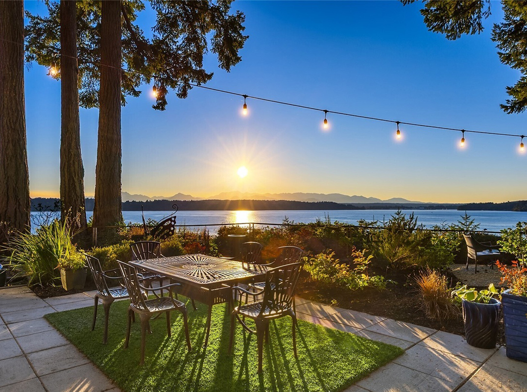 Stunning Coastal Living