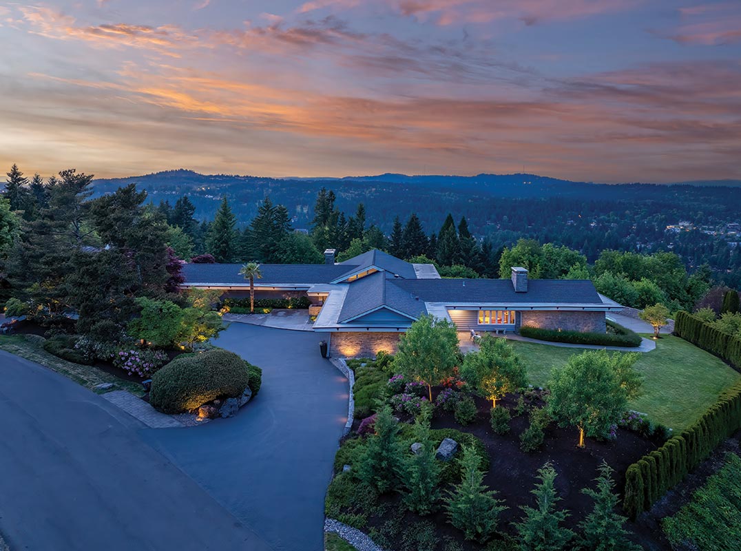 SKYLANDS THREE MOUNTAIN + WILLAMETTE RIVER VIEW | PRIVATE | 1AC