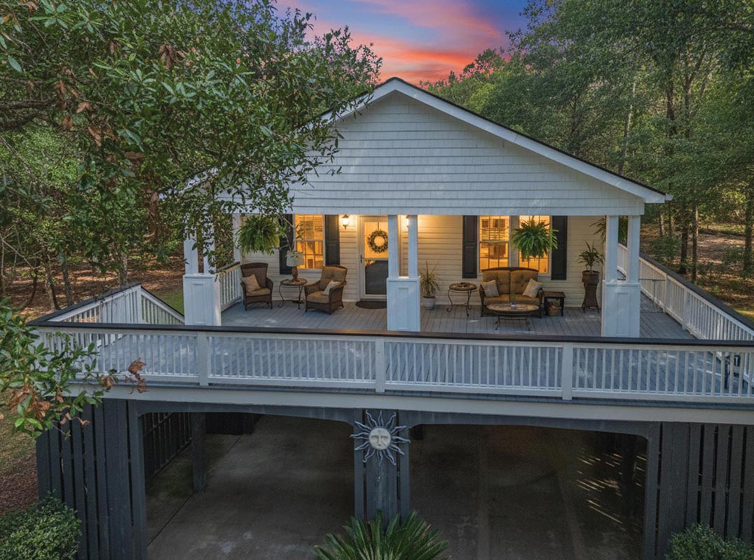 Welcome to Your Coastal Oasis! 