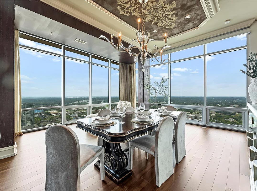 A Rare Offering at The VUE – Uptown Charlotte’s Most Iconic Address