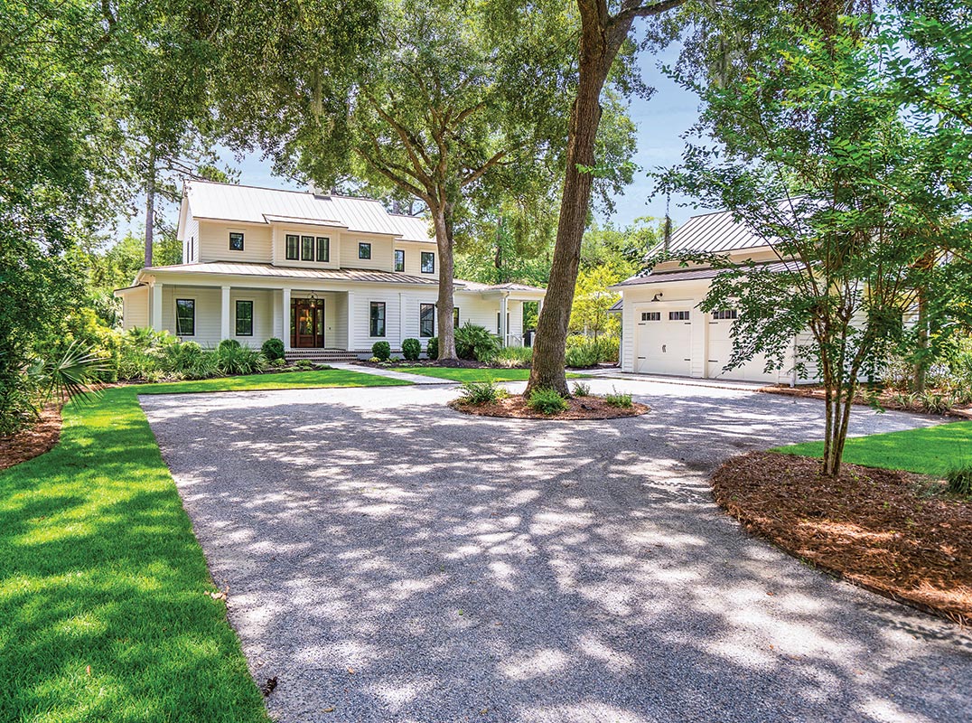 Custom Home in the Premier Waterfront Community of Distant Island