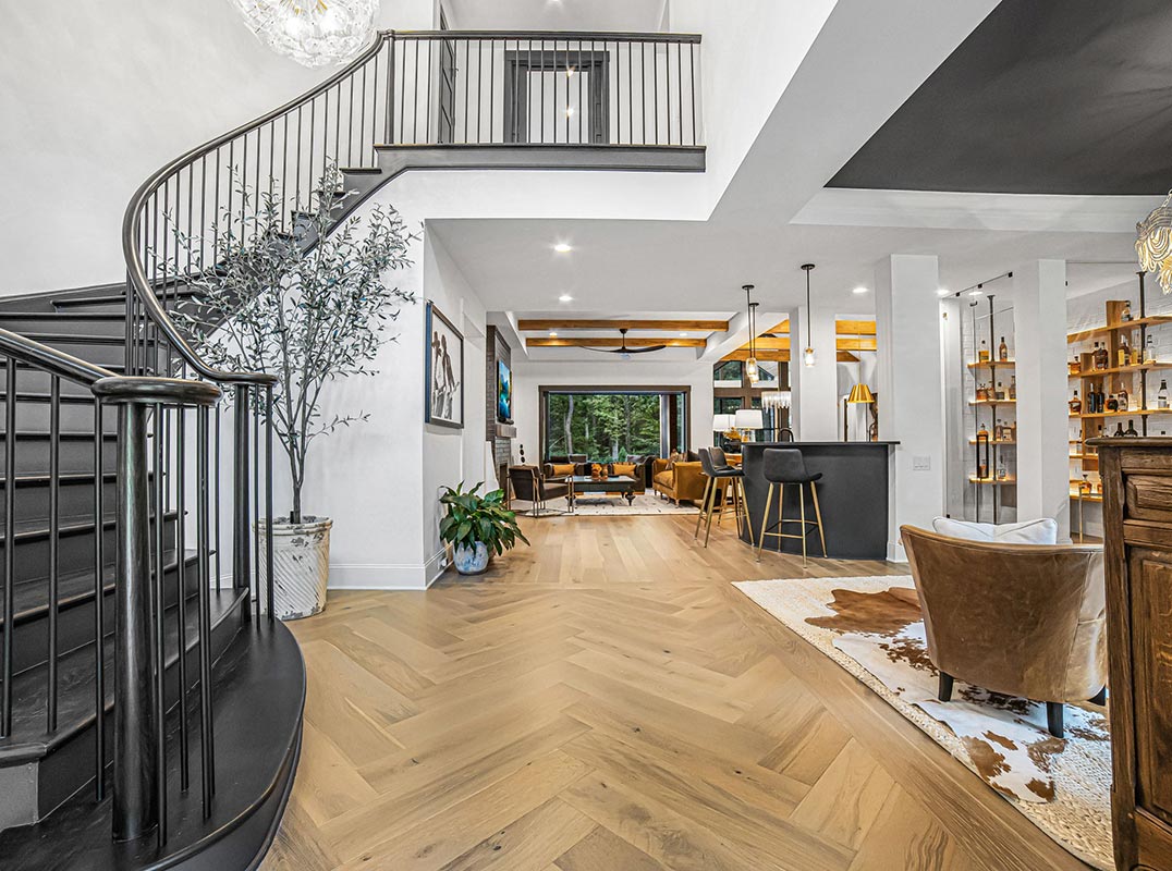 Experience Unmatched Privacy & Modern Luxury