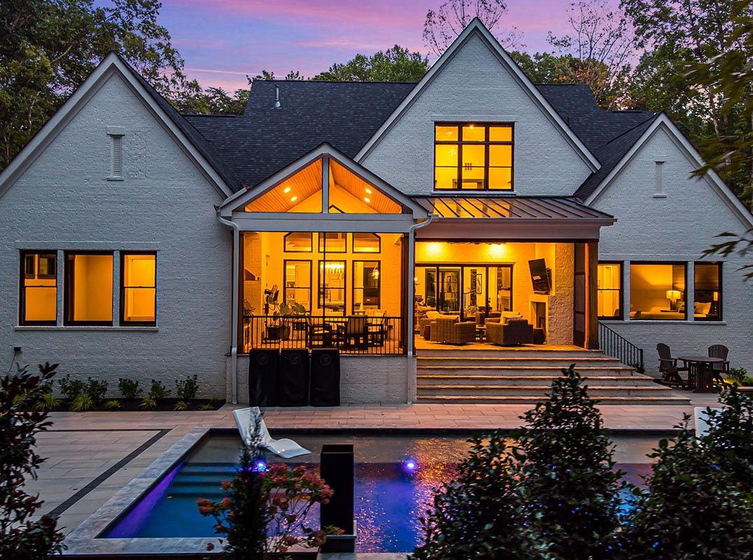 Experience Unmatched Privacy & Modern Luxury