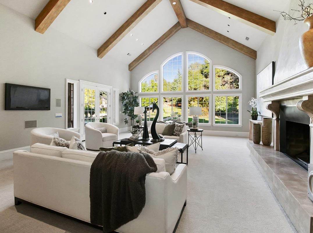 Resort Amenities & Equestrian Facility