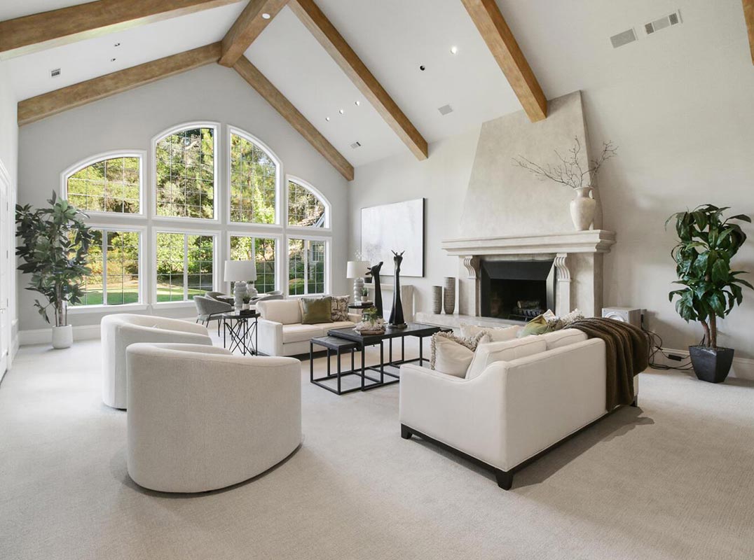 Resort Amenities & Equestrian Facility