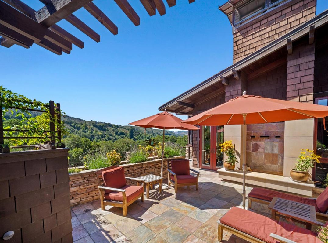 A Premiere Location between Gate & Hacienda • Coveted Views