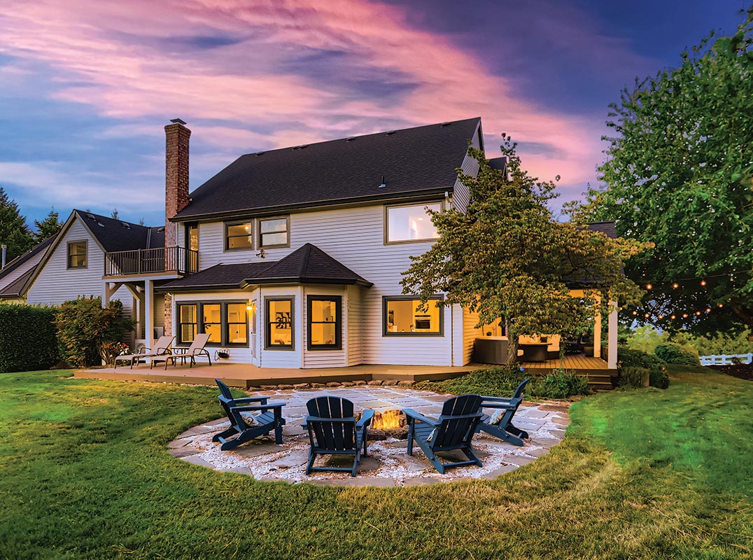 EQUESTRIAN ACREAGE IN SHERWOOD