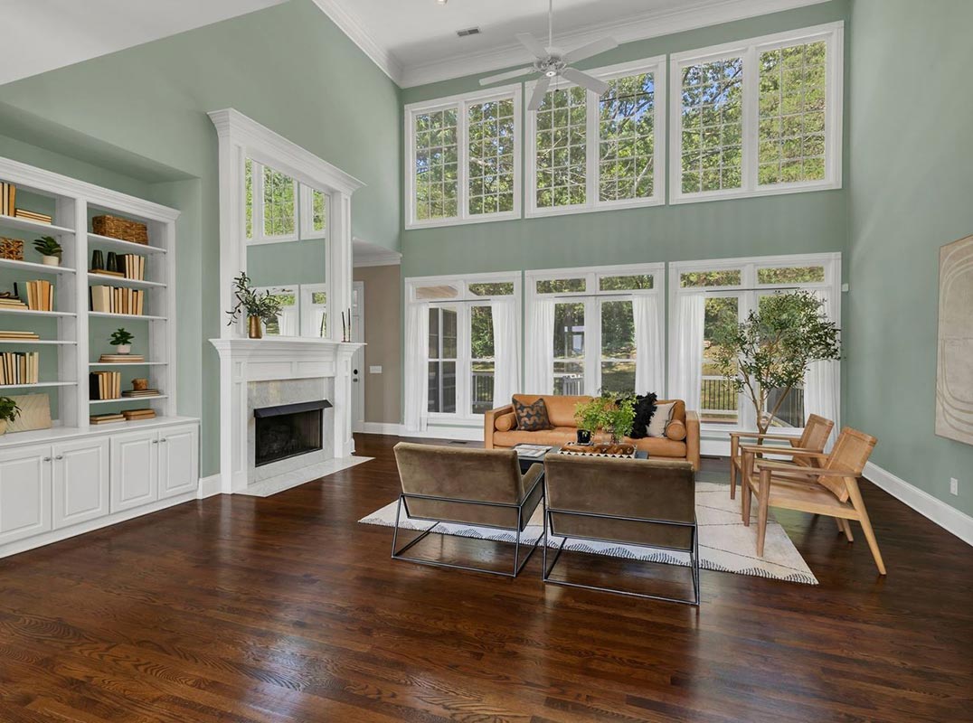 Gorgeous Home In Desirable Chevoit Hills,