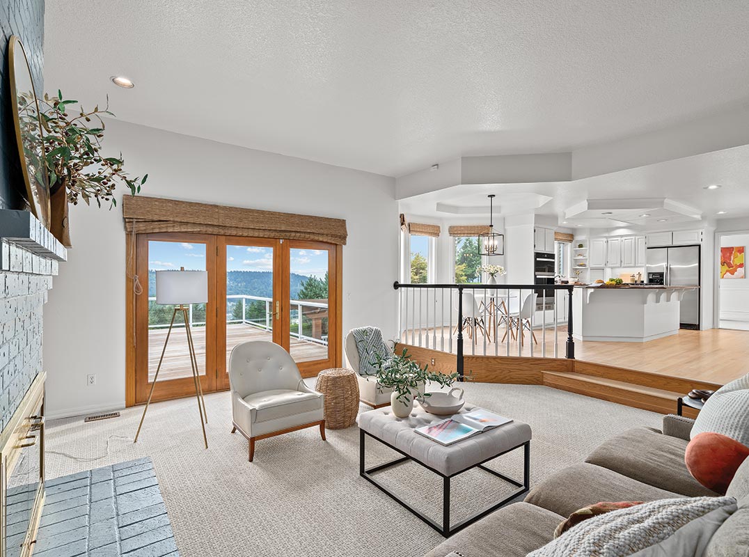 TIMELESS ELEGANCE WITH PANORAMIC RIVER & MOUNTAIN VIEWS