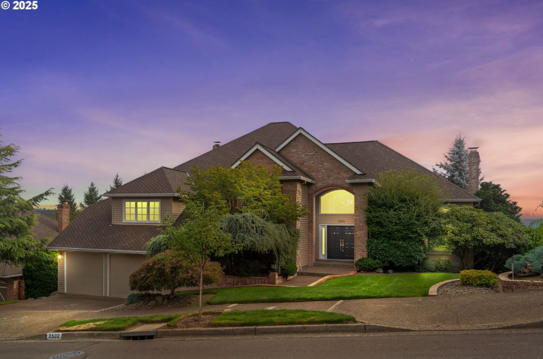 TIMELESS ELEGANCE WITH PANORAMIC RIVER & MOUNTAIN VIEWS