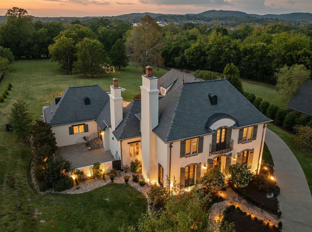 Experience Refined Country Living