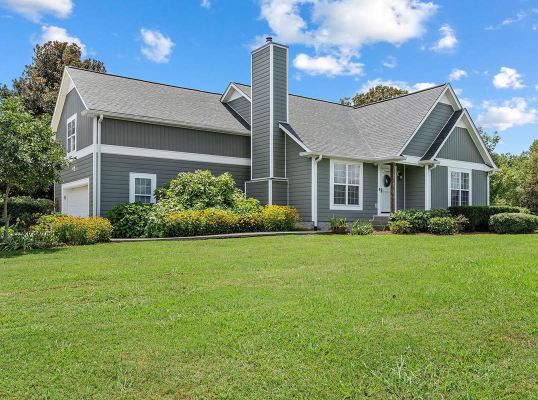Light-Filled Farmhouse In The Leipers Fork Area