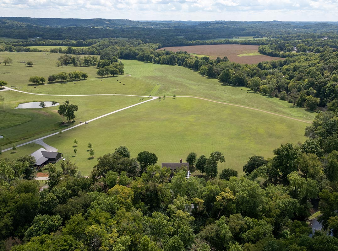 10+ Acres on the Duck River