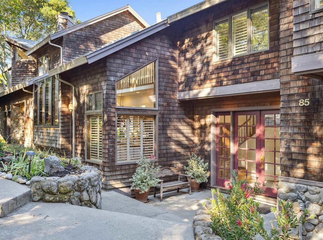 Serene Retreat With Stunning Views