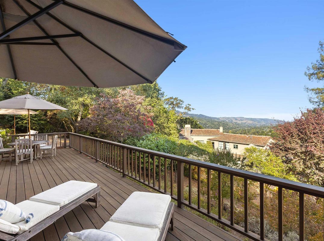 Serene Retreat With Stunning Views