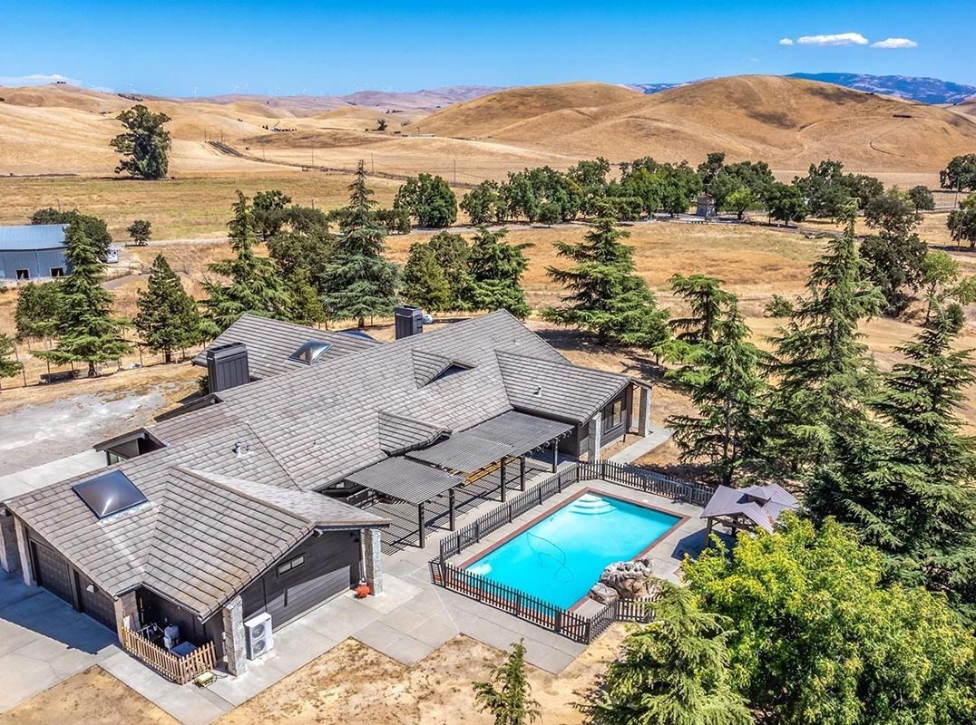 44 Acres Of Scenic Countryside