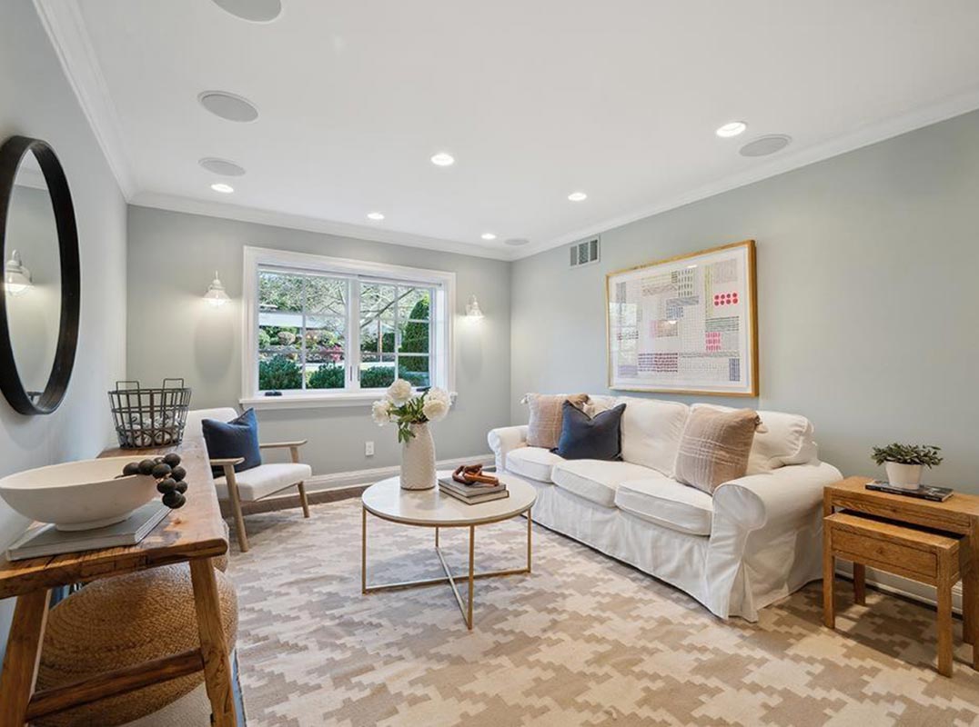 Where Urban Convenience Meets Neighborhood Magic