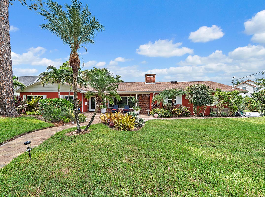 Perfectly Positioned In The Heart Of Beautiful Belleair