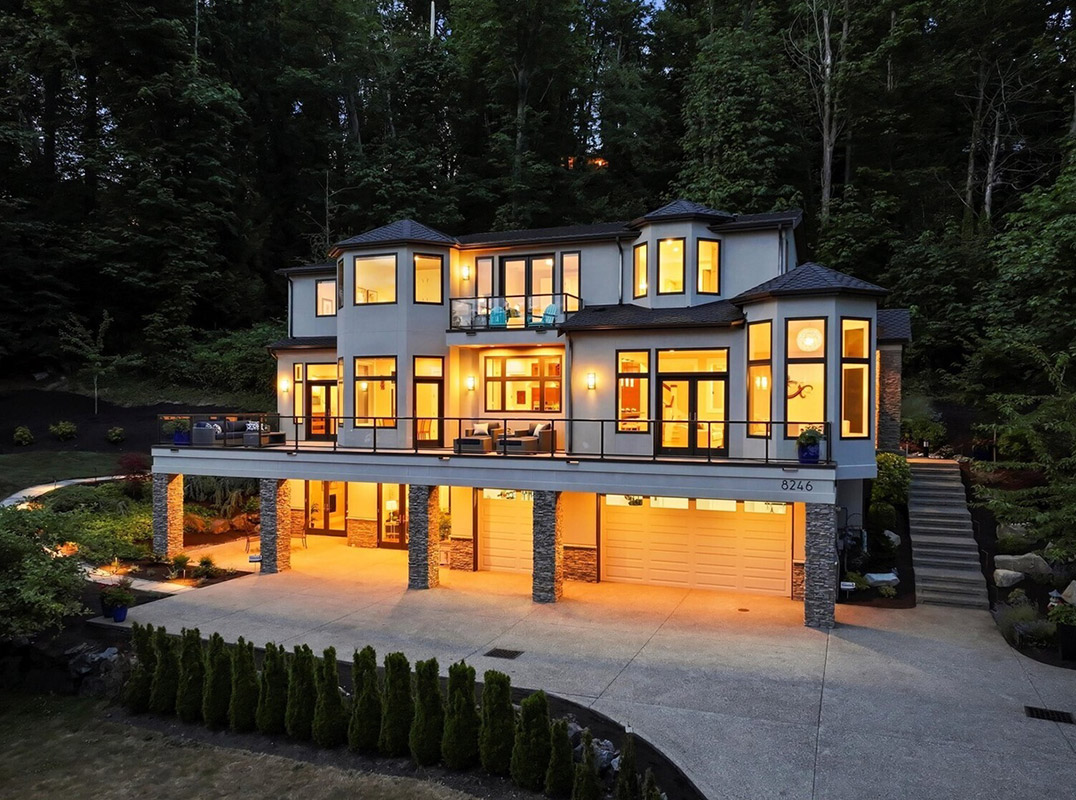 Immaculate Mercer Island Estate