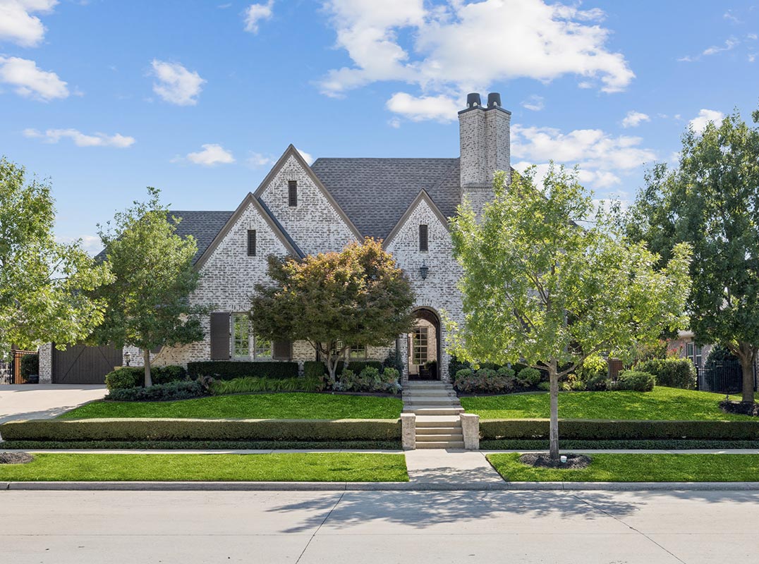 Show-Stopping, Completely Remodeled Property