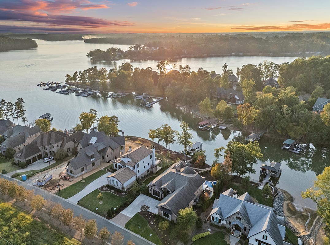 Luxury, Sunset View Lake Wylie Waterfront Lving at its FINEST! 