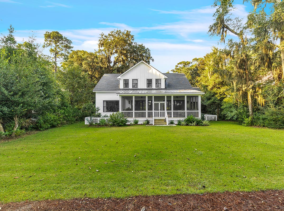 Luxury Waterfront Custom Construction