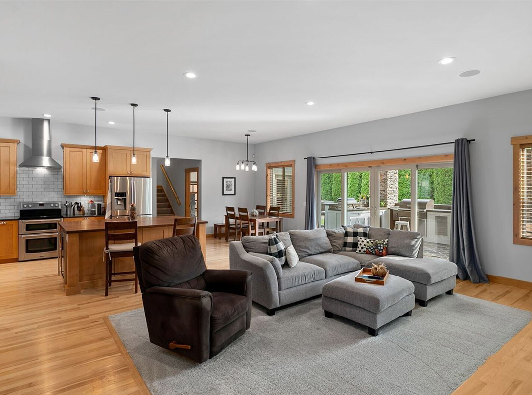 Beautifully Designed Residence