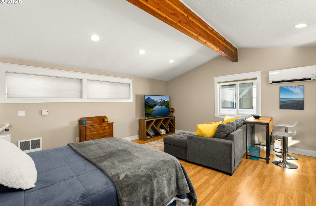 Fully Appointed ADU in Johns Landing