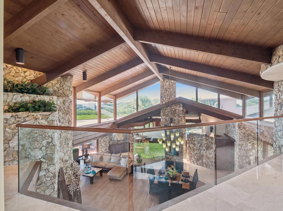 Experience the Pinnacle of Coastal Luxury Living