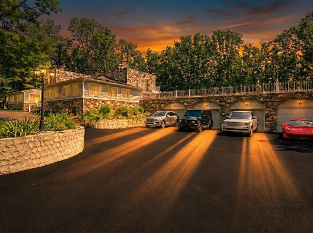 Prepare to be Captivated by this Extraordinary Masterpiece