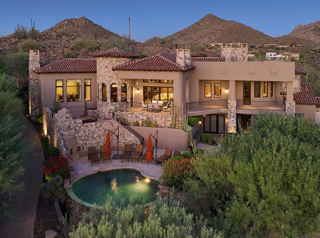 Breathtaking Mountain & City Light Views