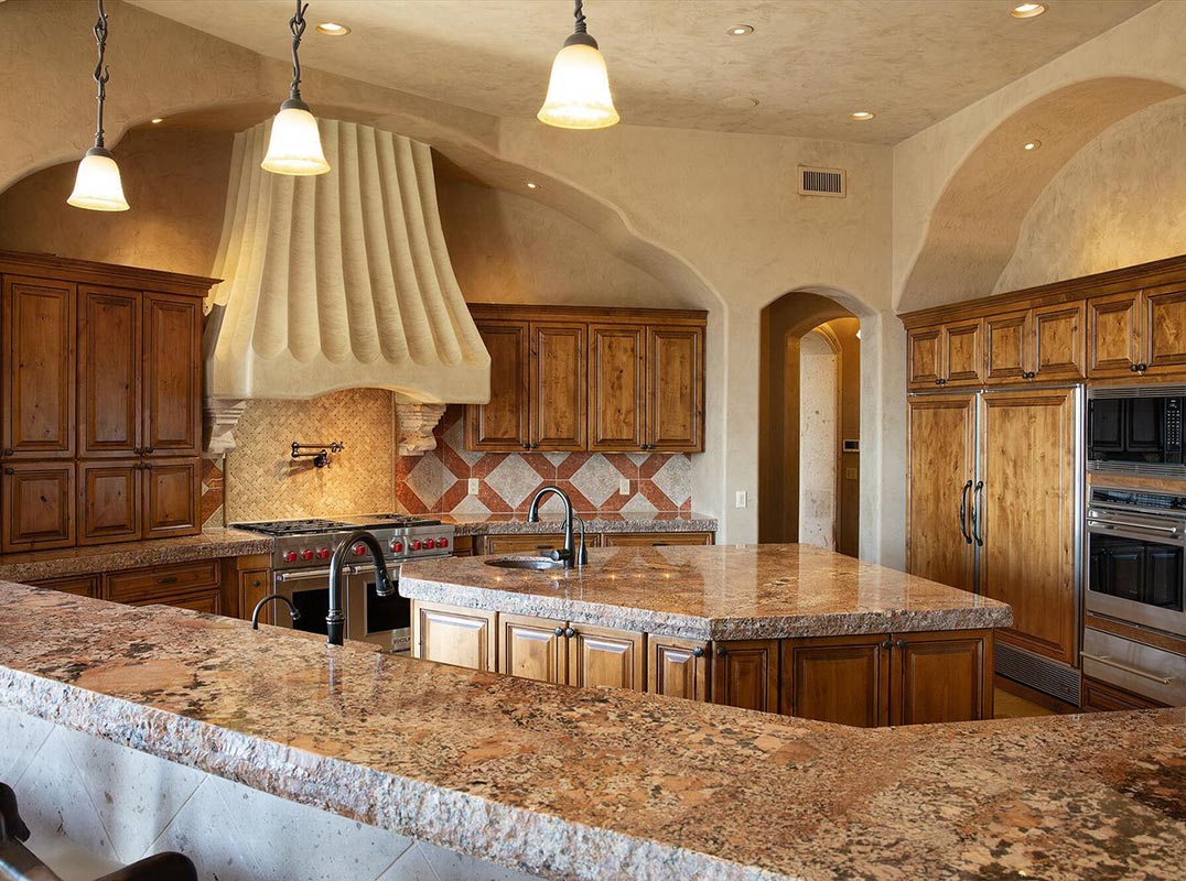 Breathtaking Mountain & City Light Views