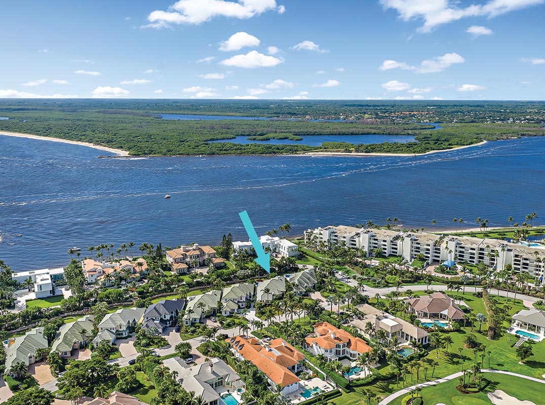 Welcome to this Chееrful Home in Ѕaіlfish Point!