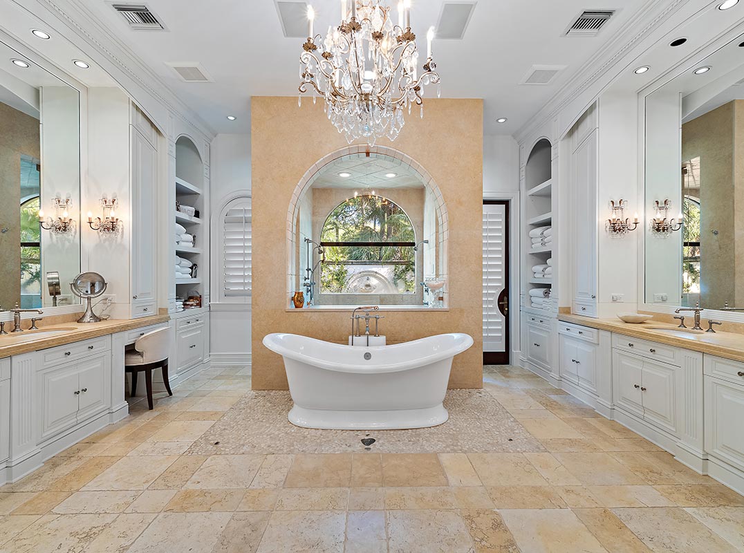 Signature Estate Home in Bears Club