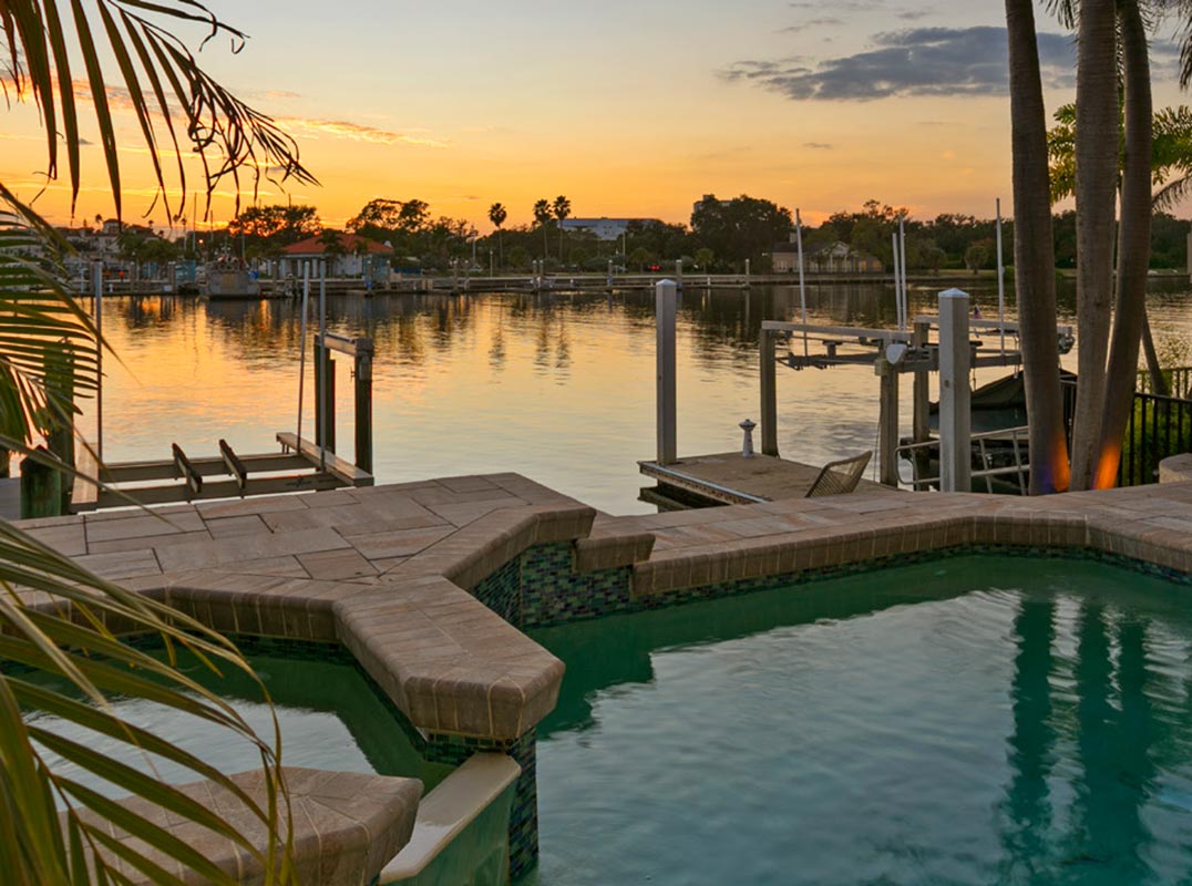 Harbour Island Living