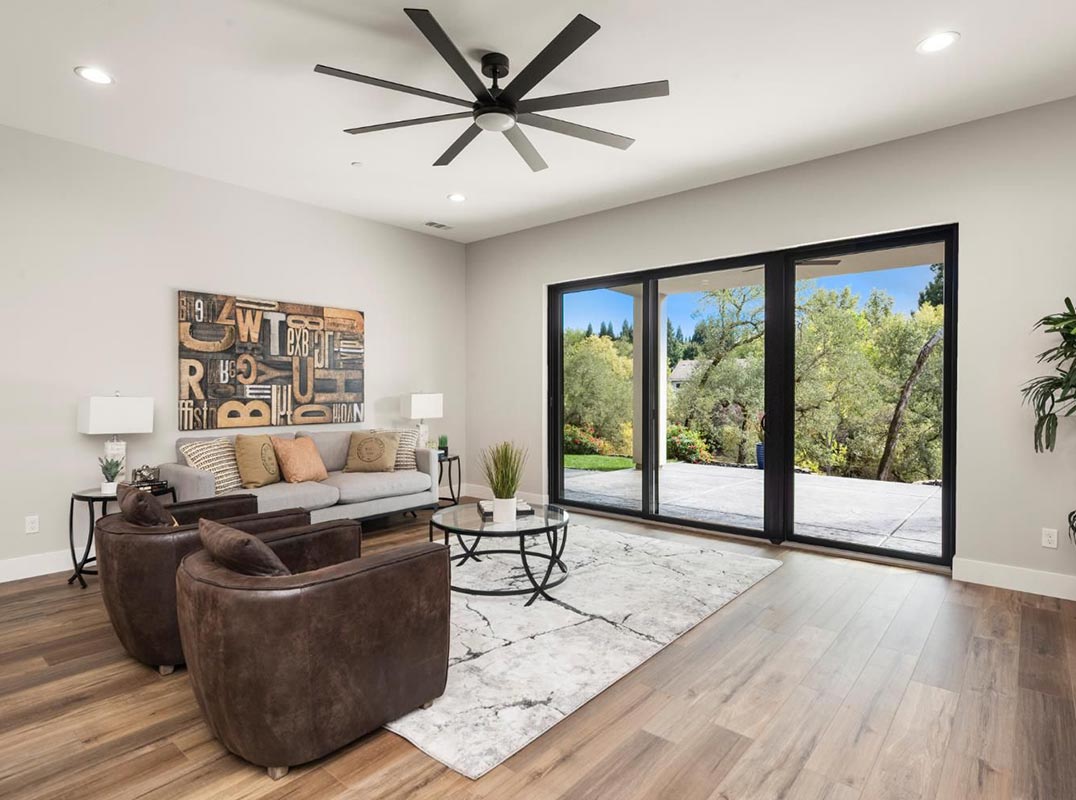 Luxurious Modern Custom Home