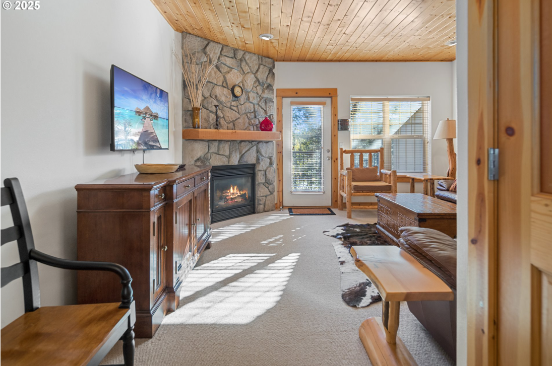 Ideally positioned in the heart of Government Camp