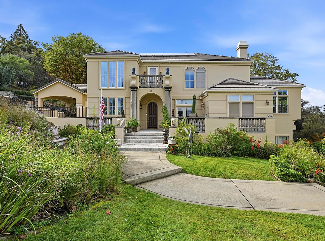 Escape to the Extraordinary