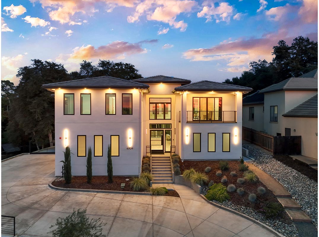 Stunning Luxury Residence