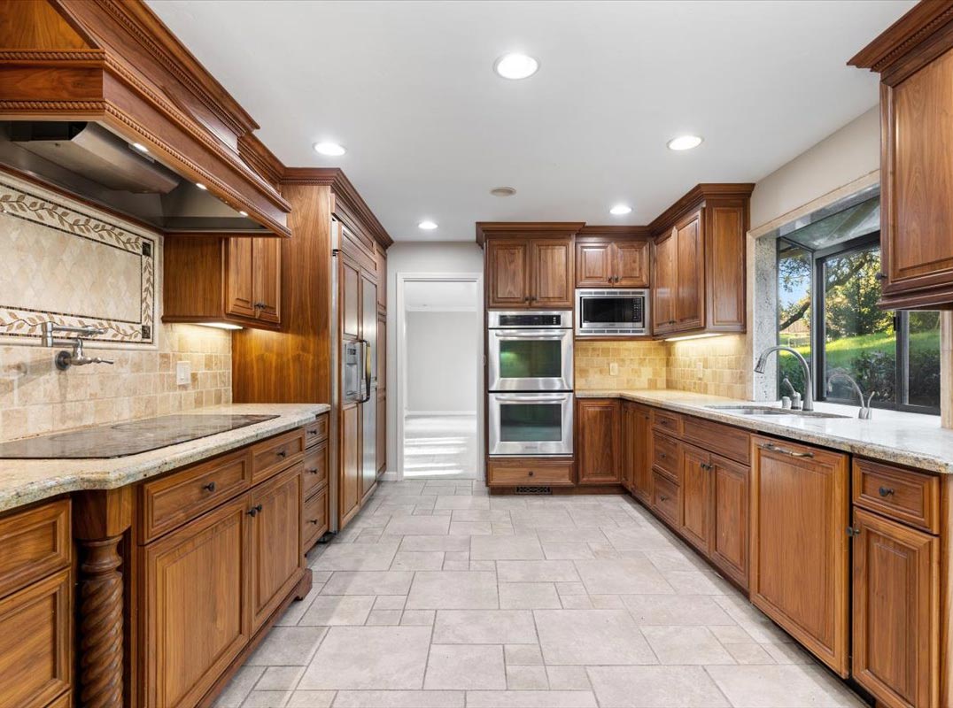 Timeless Craftsmanship with Modern Design