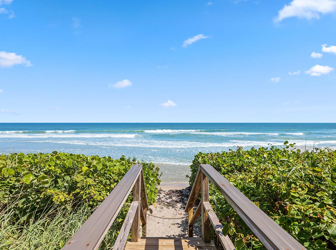 Oceanfront in the Heart of Juno Beach