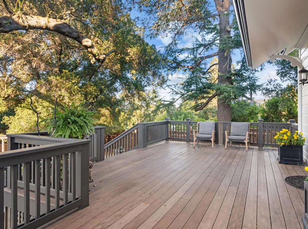 Timeless Architecture And Relaxed California Living