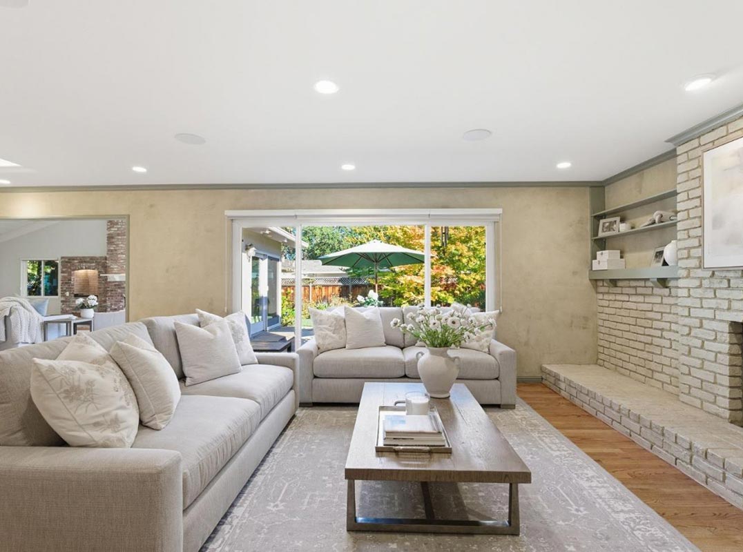 Warm And Inviting Single-Level Home