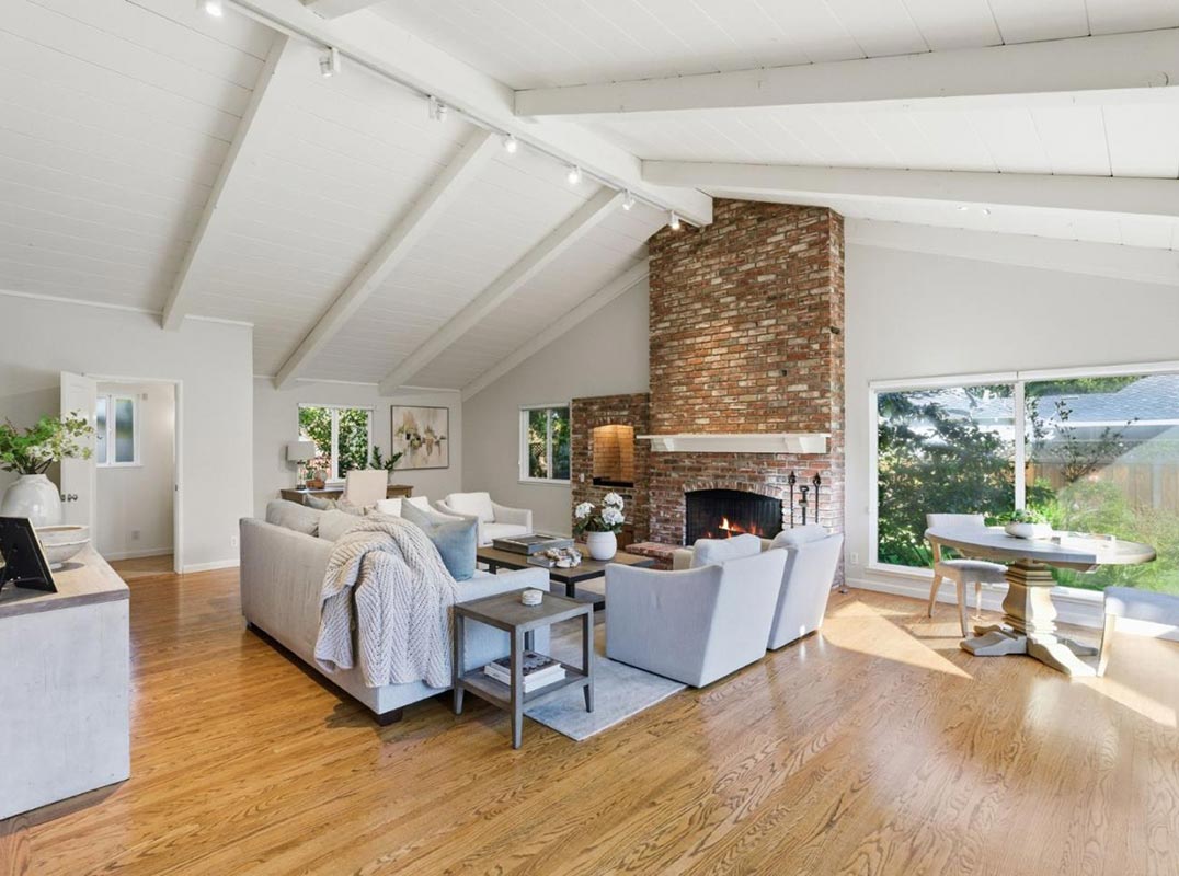 Warm And Inviting Single-Level Home