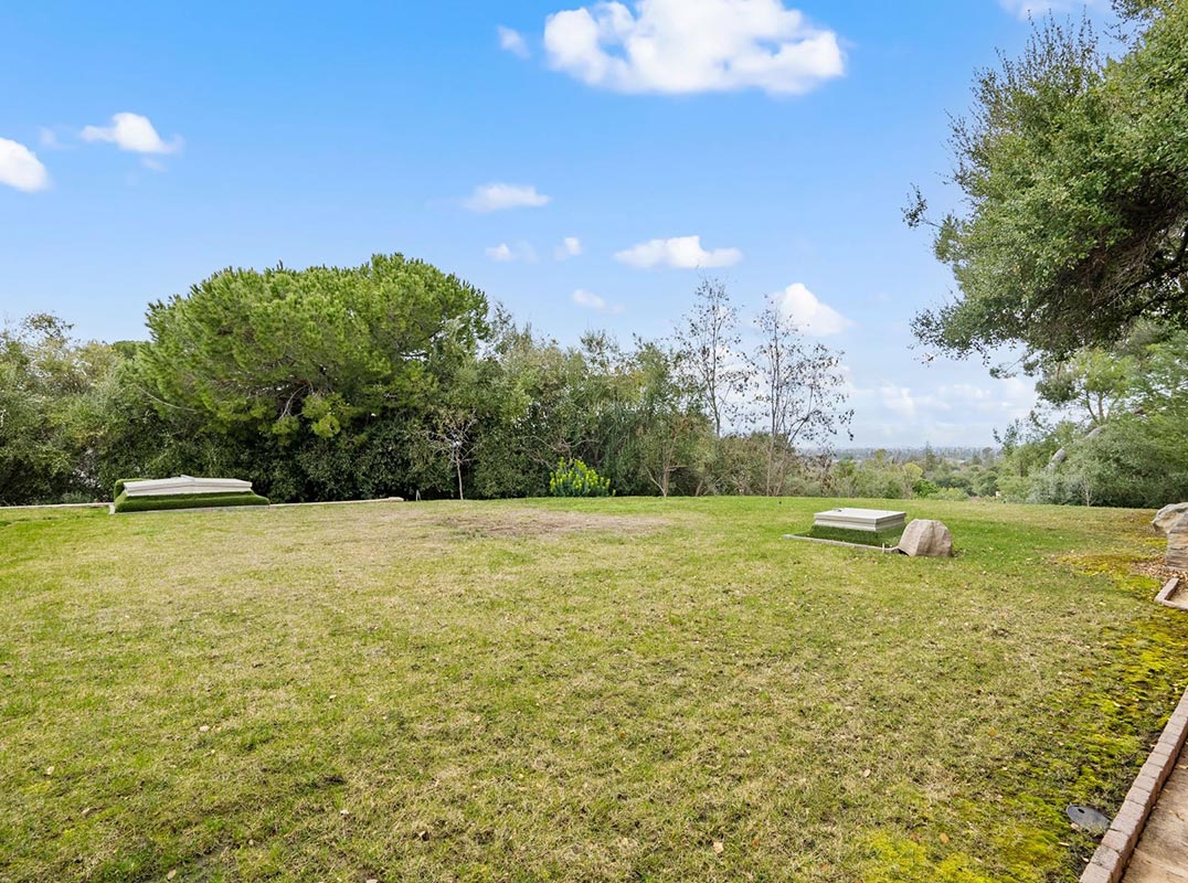 Welcome to This Unparalleled Estate, Offering Ultimate Privacy and Tranquility