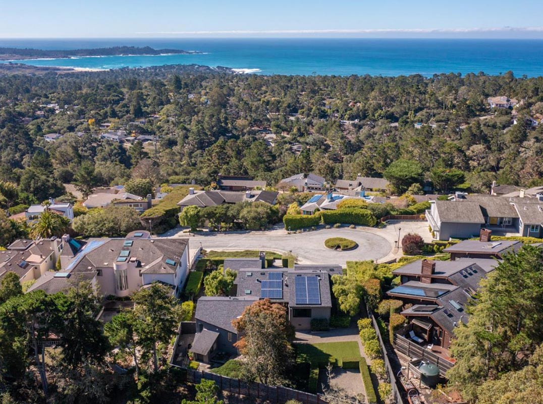 Where the Sea Meets the Sky — High Meadows Coastal Haven.
