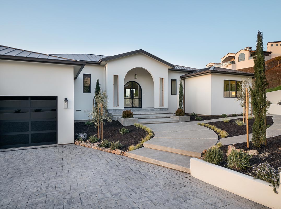 Endless Views. Exceptional Living.